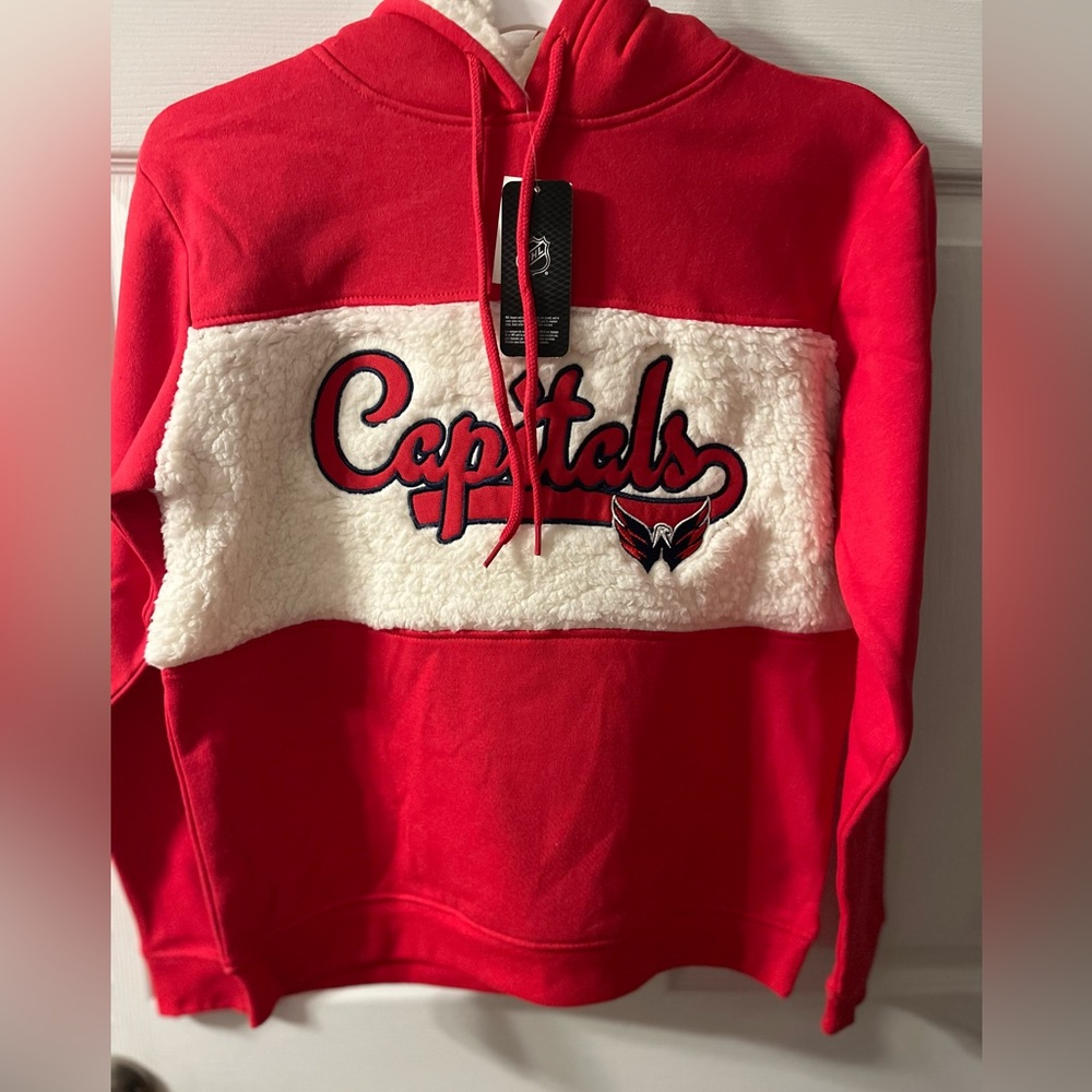 Ladies NWT Washington Capitals NHL Hooded Sweatshirt -Size S, M, L